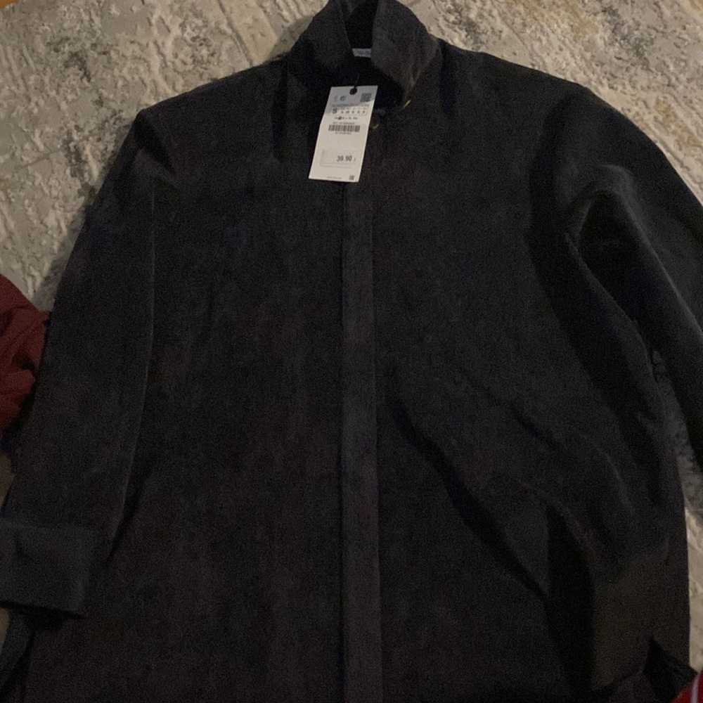 Corduroy oversized top. Would look great with some leggings